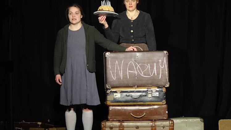 Für viele Ereignisse sucht Anni Gründe Doch ihr "Warum?" bleibt stets unbeantwortet. Foto: Johanna Eckert