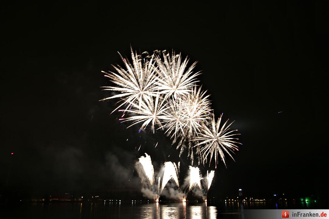 03Volksfest Nürnberg - das Feuerwerk