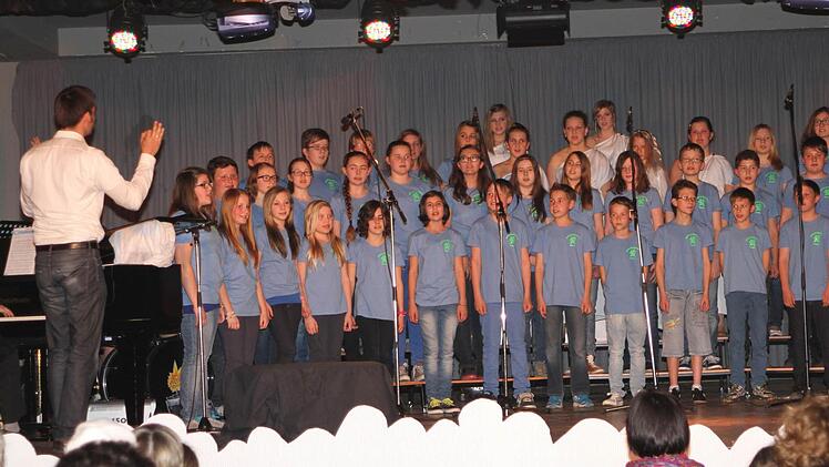 Die Chorklassen 6a/6b sorgten für die angemessene musikalische Begleitung des Musicals.