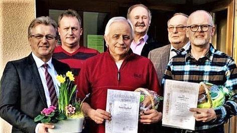 Ehrungen beim Obst- und Gartenbauverein Stockheim-Wolfersdorf für 40- und 25-jährige Zugehörigkeit: Das Bild zeigt von links Bürgermeister Rainer Detsch, Vorstandsmitglied Thomas Morand, Rainer Engelhardt, Kreisvorsitzenden Fritz Pohl, Vorsitzenden Gerhard Ramming und Hans-Josef Detsch. Foto: Gerd Fleischmann