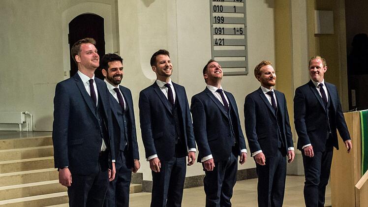 Eindringliches Gastspiel: Das Vokalsextett The Queen's Six gastierte in der Coburger Morizkirche.Foto: Jochen Berger