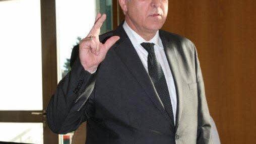 Erster Bürgermeister Klaus Homann wird vereidigt. Foto: Werner Baier