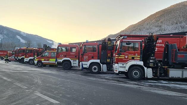 22 Fahrzeuge umfasste der bayerische Transportkonvoi ins kroatische Erdbebengebiet.