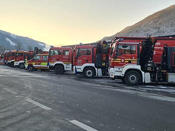 22 Fahrzeuge umfasste der bayerische Transportkonvoi ins kroatische Erdbebengebiet.
