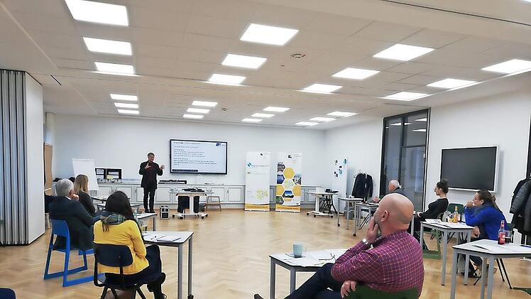 Einblick in eine Schulung bei der &bdquo;COmpetenzOffensive Tourismus&ldquo;