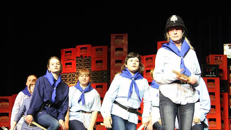 Die Polizisten sind eher schüchtern als schnell. Foto: Sonja Adam