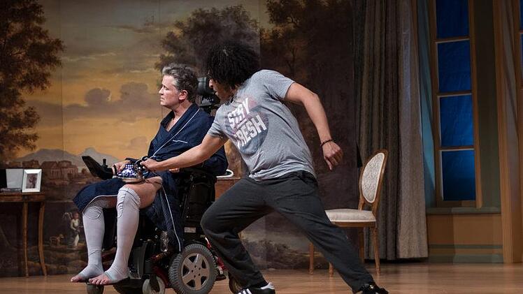 Szene aus dem Stück "Ziemlich beste Freunde"Foto: Mariell Dörrschmidt