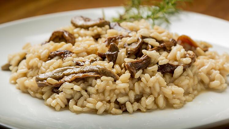 Wie wäre es mit einem leckeren Pilzrisotto? Durch die vielzähligen Gerichte, egal ob süß oder herzhaft, kannst du Abwechslung in die Diät bringen.