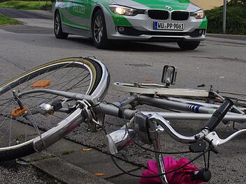 Zeugen zu Unfall mit schwer verletzter Fahrradfahrerin gesucht