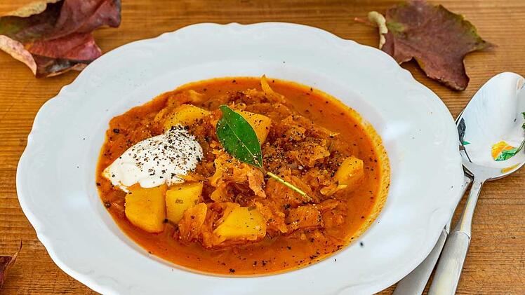 sauerkrautsuppe-kartoffeln.jpg