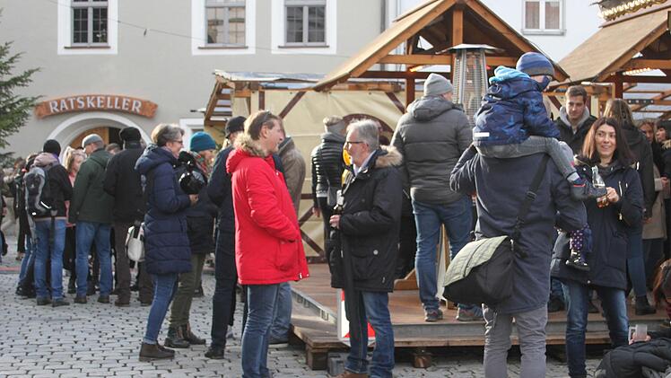 Auch im Winterdorf war viel los. Foto: Sonny Adam