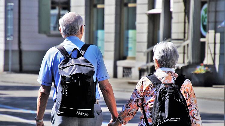 Die Lebenserwartung in Deutschland: So steht Bayern im Vergleich da