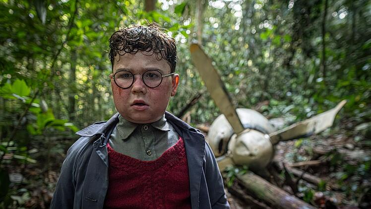 Piggy (David McKenna) ist nach dem Flugzeugabstruz stets vorsichtig und bem&uuml;ht, rational zu handeln.