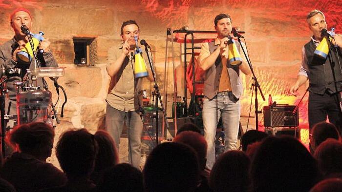 Die Gruppe "GlasBlasSing" begeisterte am Putzenstein. Foto: Katharina Müller-Sanke