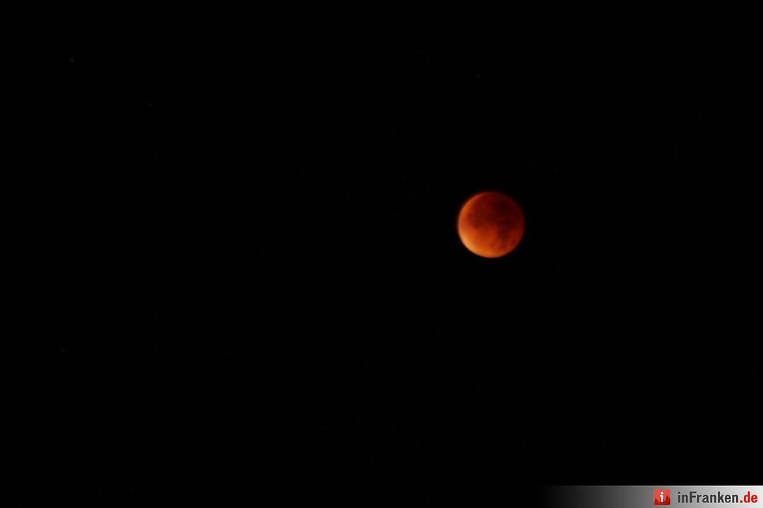 Leserfotos: Blutmond über Franken