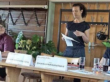 Werner Schrumpf, Klaus Korn, Christian Jung, Carina Geist, Sonja Pernozzoli und Jürgen Jäkel (v. l.) stellen das Konzept der Wählervereinigung "Miteinander für Großenseebach" vor. Foto: Richard Sänger