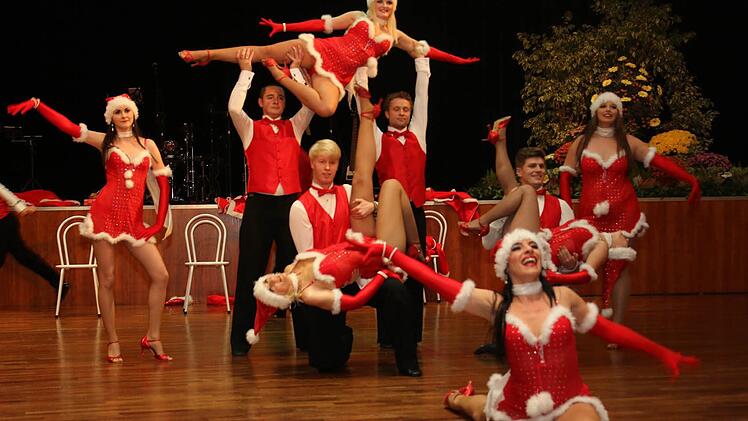 Die Showtanzgruppe der Tanzschule Gehde.Foto: Michael Stelzner