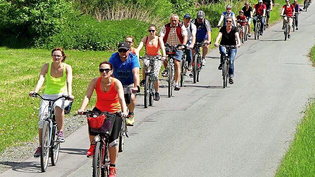 An den autofreien Sonntagen im Wei&szlig;maintal beteiligten sich stets viele Radfahrer.