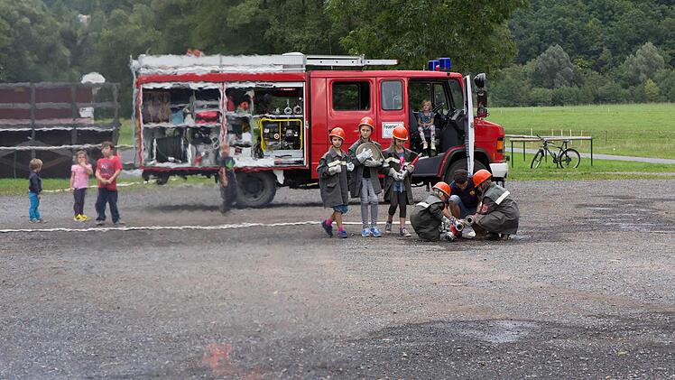 Ferienprogramm bei der Steinacher Feuerwehr.