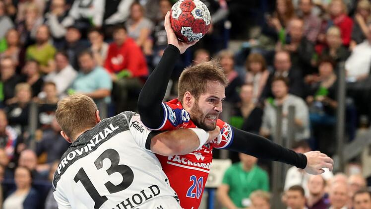 Nico Büdel kämpft mit dem HC Erlangen verbissen um den Klassenerhalt in der 1. Bundesliga.  Foto: Sportfoto Zink