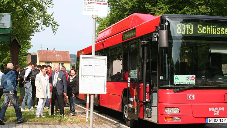 Der Steigerwald-Express in Pommersfelden ist ein saisonaler Fortschritt in der Versorgung des flachen Landes. Foto: Archiv