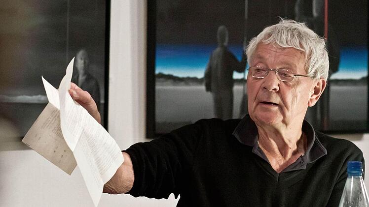 Auf Einladung des Literaturkreises Coburg gastierte Eckhard Henscheid mit einer Lesung im Kunstverein.Fotos: Jochen Berger