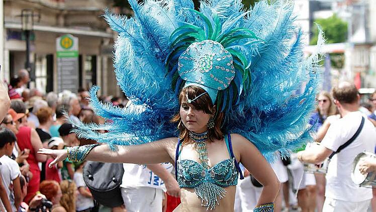 Impressionen vom Samba-Umzug 2015. Foto: Albert Höchstädter