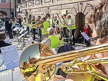 Seit mehreren Wochen kämpfen die Musiker mit Sympathisanten um den Tarif.