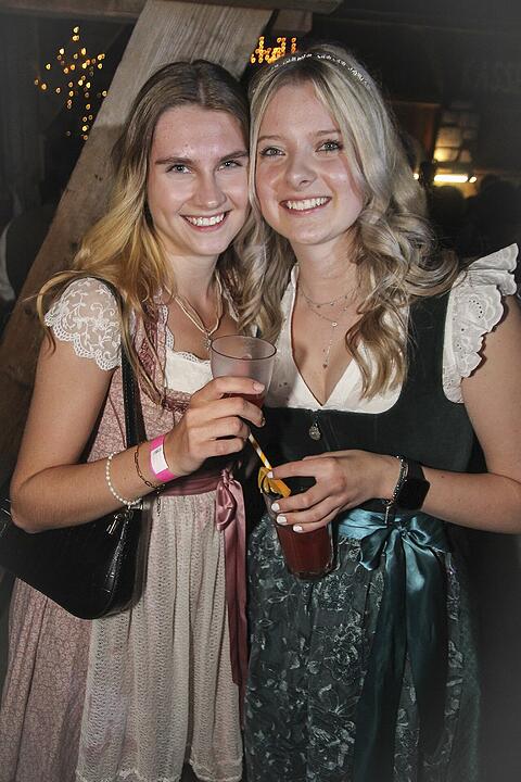 Mit der Partyband "Popnach8"!