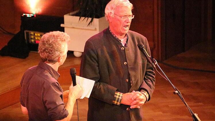Die Well-Brüder Christoph, Karl und Michael und Gerhard Polt bei ihrem Auftritt im Bad Kissinger Regentenbau. Foto: Ralf Ruppert