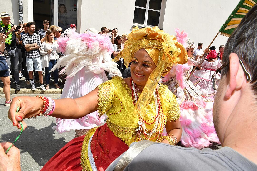 Umzug beim Samba-Festival in Coburg