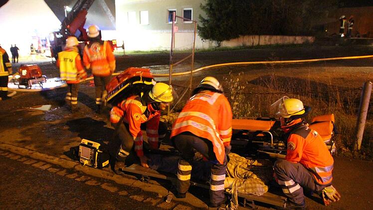 Auch die Schnelle Einsatzgruppe des BRK Höchstadt war gefordert.  Foto: Andreas Dorsch