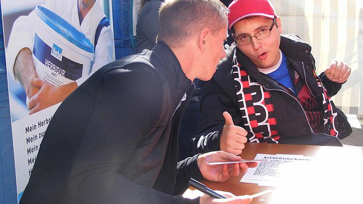 FCN-Star Marek Mintal (links) und Tobi verstanden sich auf Anhieb.