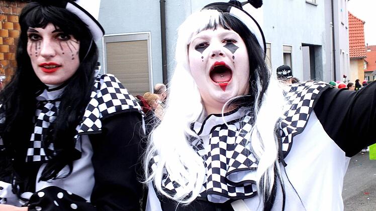 Die Patrizier bildeten eine Gruppe Harlekins - hier sind zwei davon.