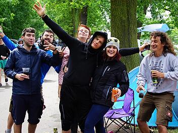 Auch der Regen am Festivalsonntag hatte den Parkcampern nichts ausgemacht. Foto: Pascal Goerke