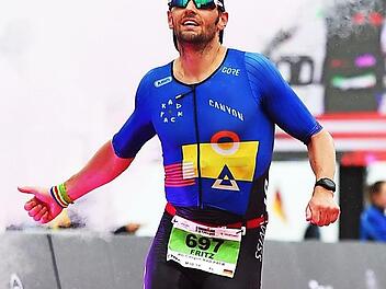 Fritz Ferner beim Zieleinlauf in Tallin  Foto: privat