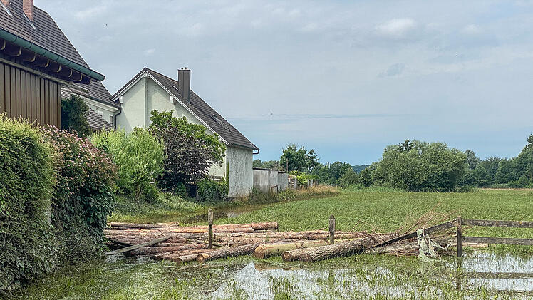 Adelsdorf: Nach Hochwasser - Anwohnerin berichtet vom Horror-Samstag