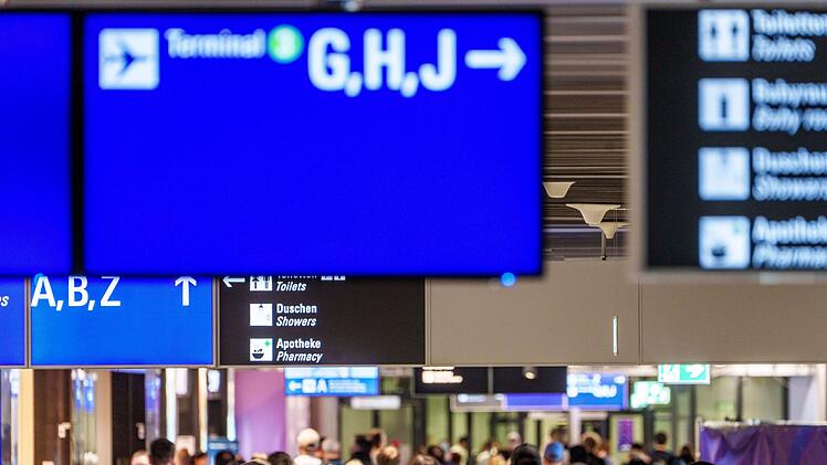 Andrang am Flughafen Frankfurt