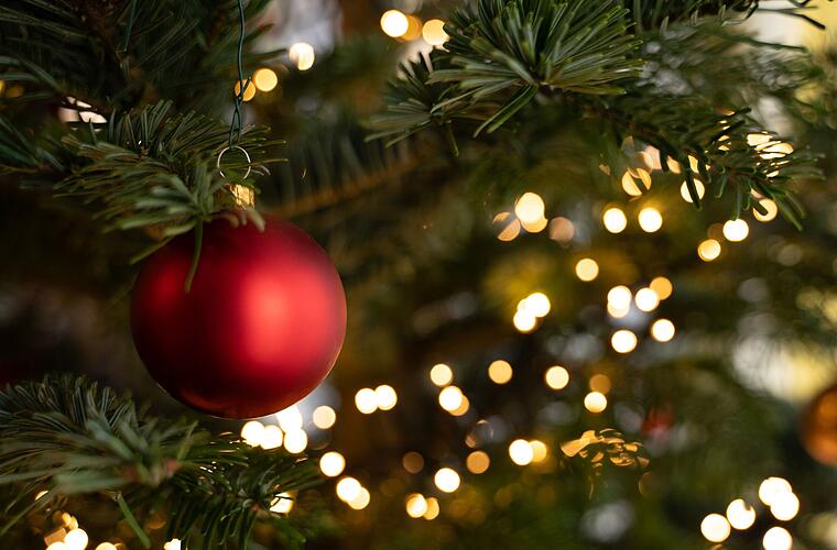 Feiertage an Wochenenden: Debatte über Ersatz in der Woche