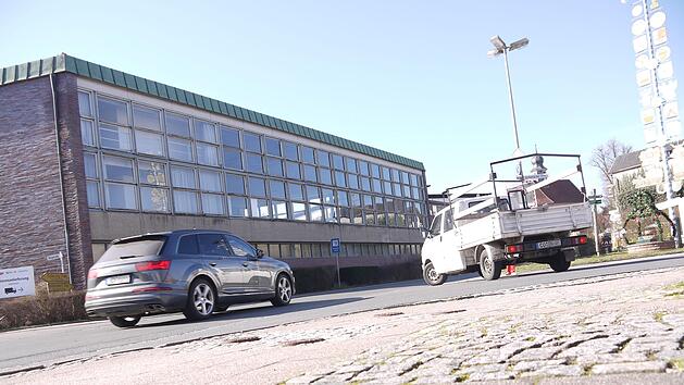 Architektonisch anspruchsvoll, aber schwer zu nutzen: Der Albrecht-Saal  ist Teil der Machbarkeitsstudien zur Neugestaltung der Weitramsdorfer Ortsmitte. - Foto: Berthold K&ouml;hler