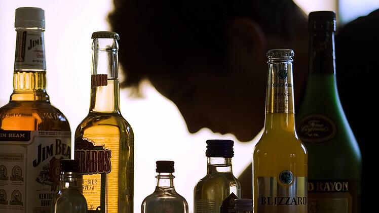 3,14 Promille Alkohol im Blut hatte die Angeklagte, als sie ihrem Freund ins beste Stück biss. Symbolfoto: Jens Büttner/dpa