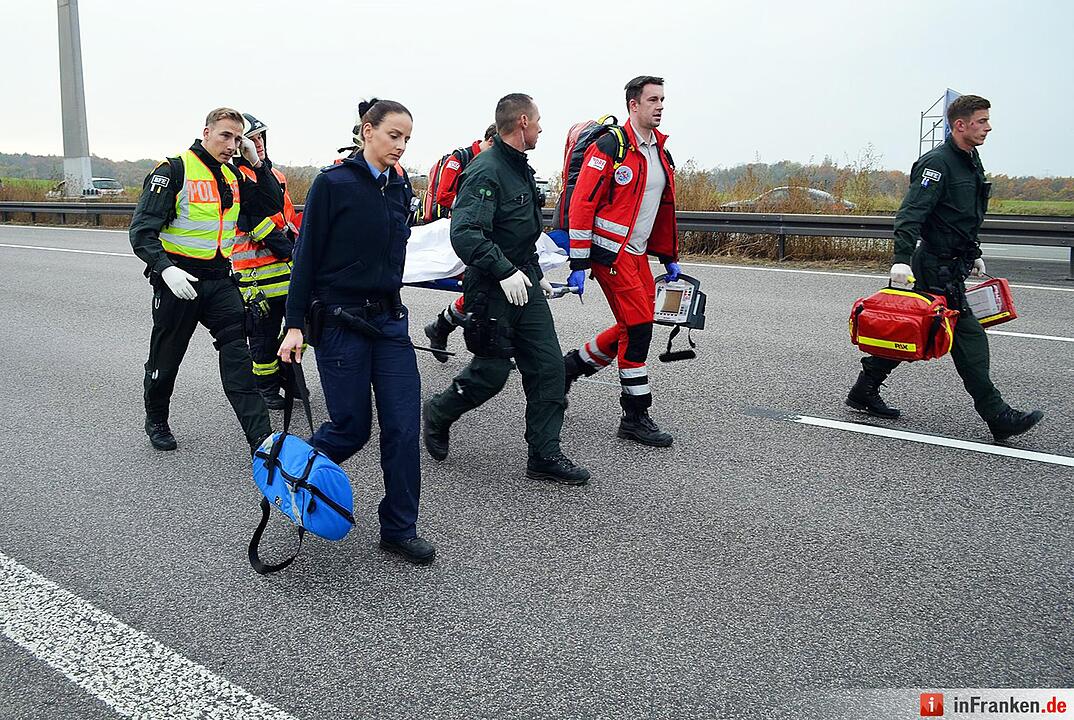 Bus mit Kindern bei Erfurt verunglückt