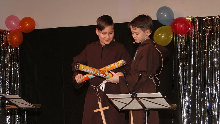 Eine Tolle Nummer boten Emil Rödel und Kalle Derra als Mönche von Banz und Vierzehnheiligen.