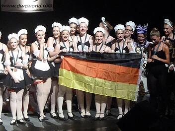 Mit dem Musicalstück "Be our guest" tanzten die Mädchen der Ballettschule "On Point" in Portugal auf den dritten Platz.  Foto: privat