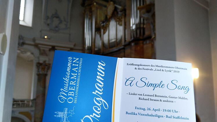 "A Simple Song" lautete das Motto beim Auftaktkonzert des Festivals "Lied & Lyrik" in der Basilika Vierzehnheiligen.Foto: Jochen Berger