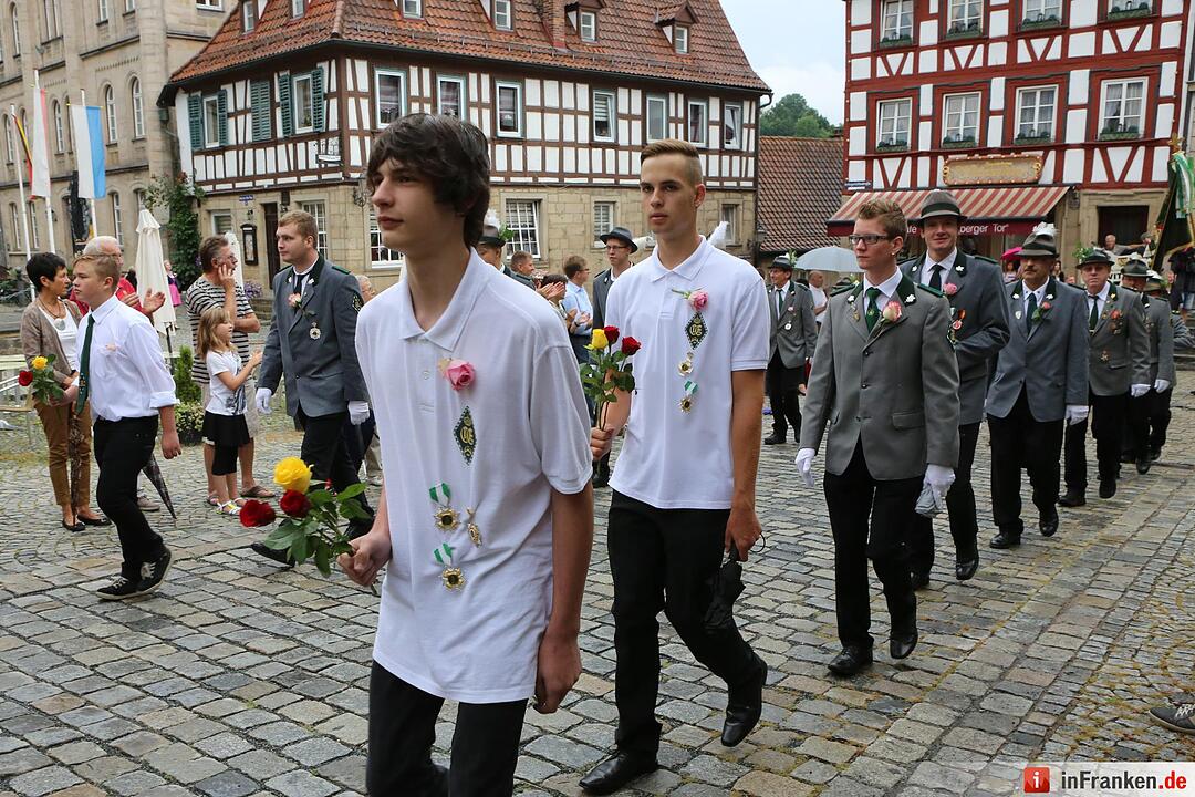 Kronacher Freischießen: Schützenauszug