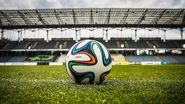 In insgesamt 10 Stadien finden die Spiele der Fu&szlig;ball EM 2024 statt.