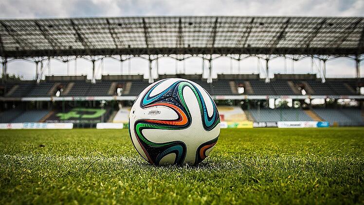 In insgesamt 10 Stadien finden die Spiele der Fußball EM 2024 statt.