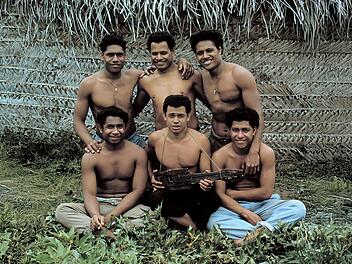 Die "Ata-Boys" &uuml;berlebten 15 Monate auf einer Insel ohne Frischwasser.