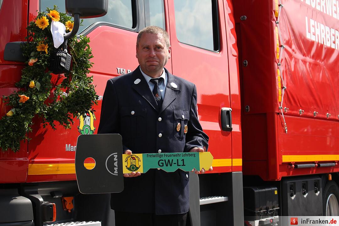 Neues Fahrzeug für die Feuerwehr Lehrberg